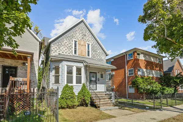 820 E 90th PL, Chicago, IL 60619