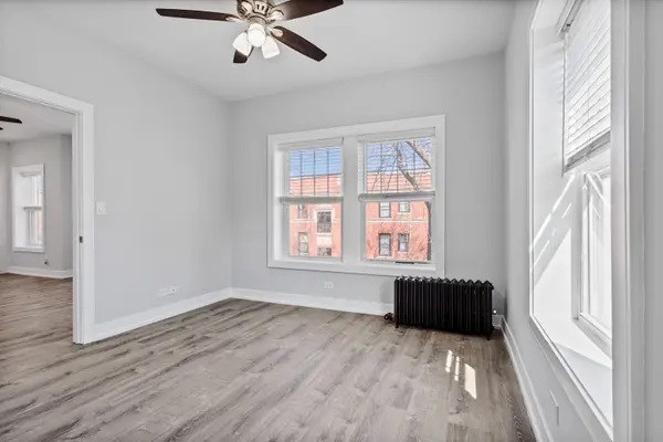1067 W Glenlake AVE #2, Chicago, IL 60660