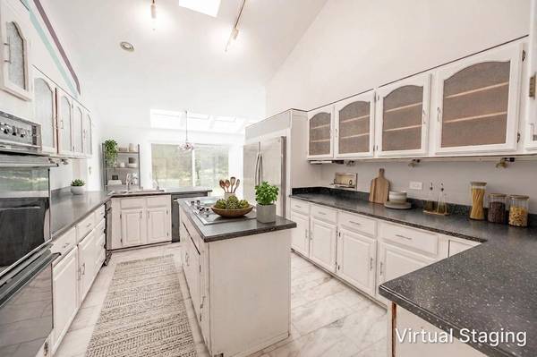 25636 Stoney Kirk CT, Lake Zurich, IL 60047