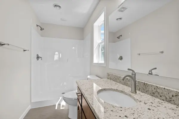 720 Cherrywood LN NE, Isanti, MN 55040