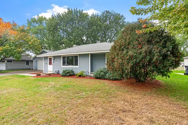 8940 Columbus AVE S, Bloomington, MN 55420