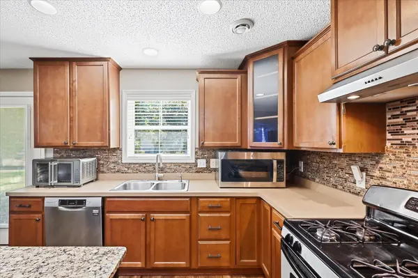 2169 Cedar Grove TRL, Eagan, MN 55122