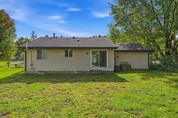 2657 5th ST E, Maplewood, MN 55119