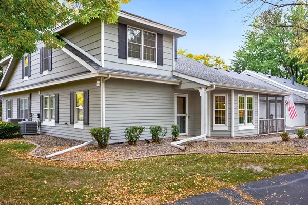 7780 Glenda CT, Apple Valley, MN 55124