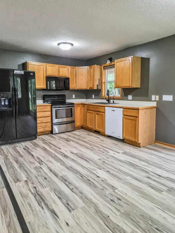 919 Lincoln AVE, Amery, WI 54001