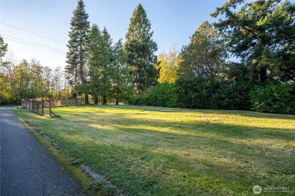 4258 Northwest DR, Bellingham, WA 98226