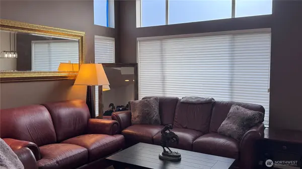 25623 SE 42nd WAY, Sammamish, WA 98029