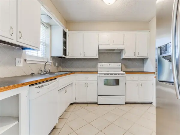 644 Howard CT, Edmond, OK 73003