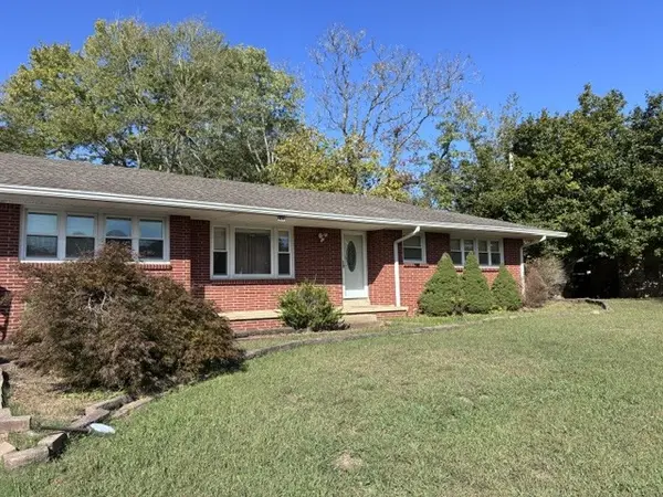 141 N Forrest Ave #N, Camden, TN 38320