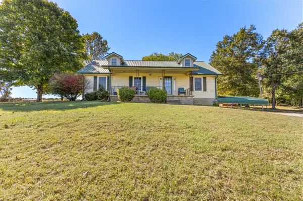 3309 Yellow Creek Rd, Dickson, TN 37055