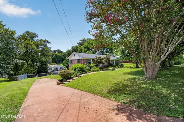 140 Westwood Drive, Clinton, TN 37716