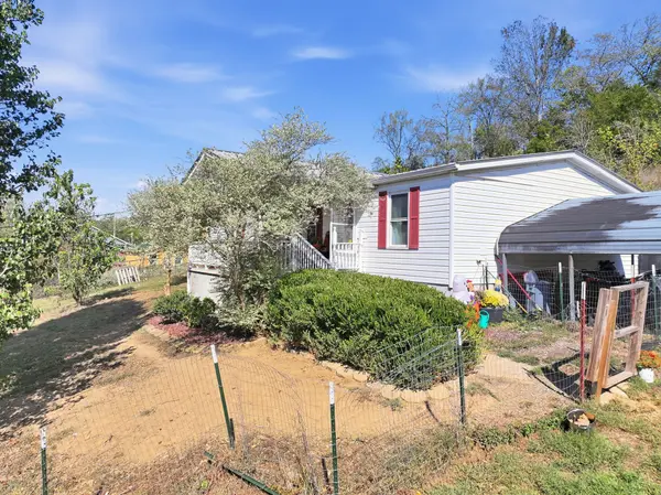 707 Dry Creek Rd, Dowelltown, TN 37059
