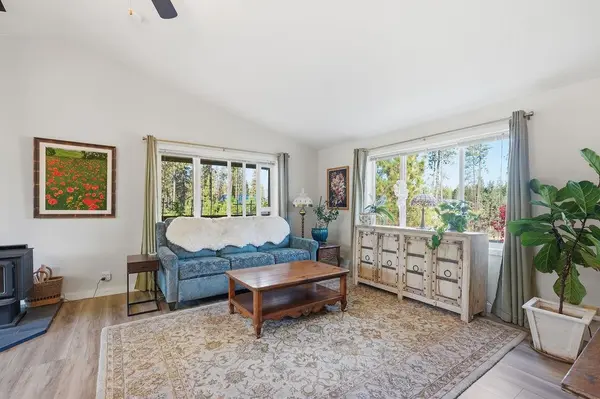 127 W Montgomery Rd, Deer Park, WA 99006