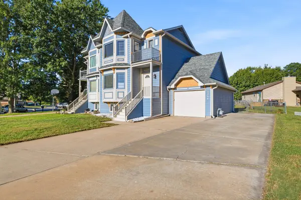1714 E Evergreen Ct, Derby, KS 67037