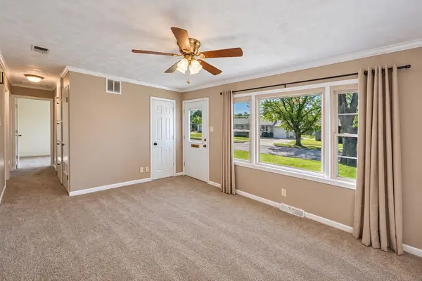 1501 Beach St, Salina, KS 67401