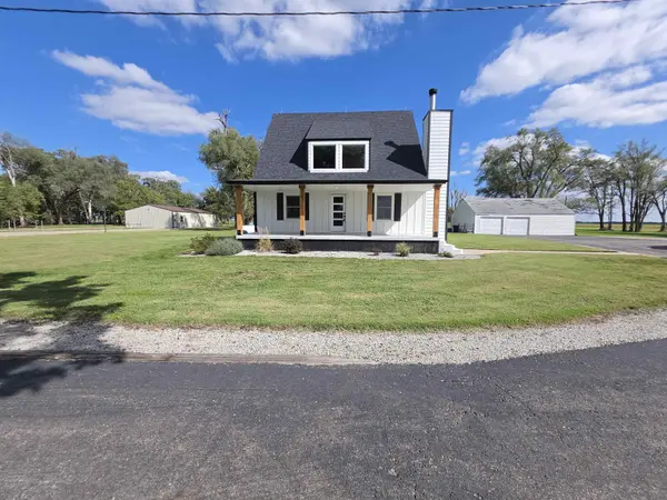 10003 NW 108th St, Moundridge, KS 67107