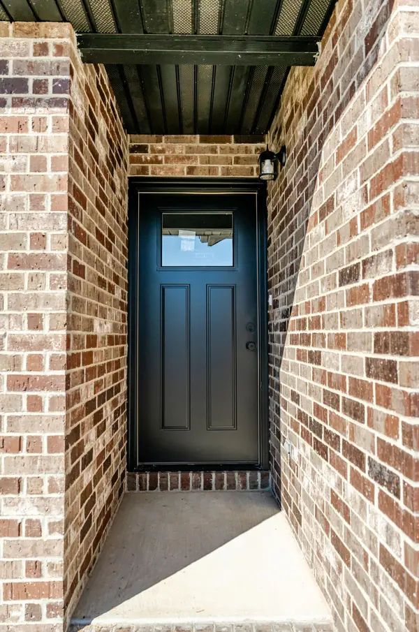 1008 Fenli AVE, Monett, MO 65708
