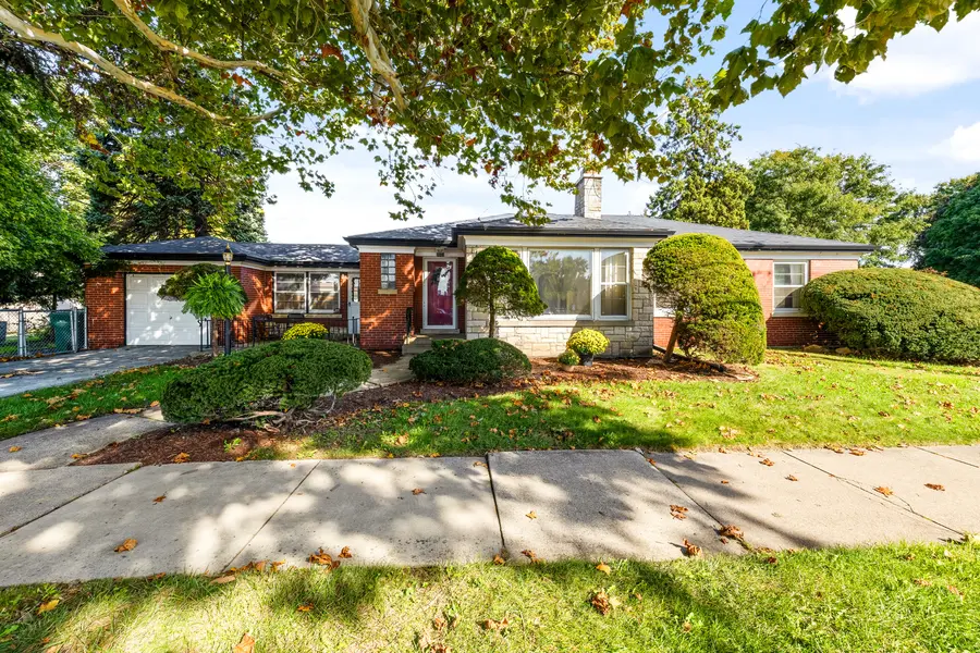 3600 W 99th ST, Evergreen Park, IL 60805