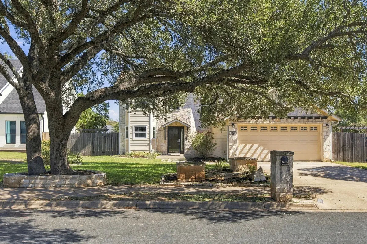 3902 Hawkshead DR, Austin, TX 78727