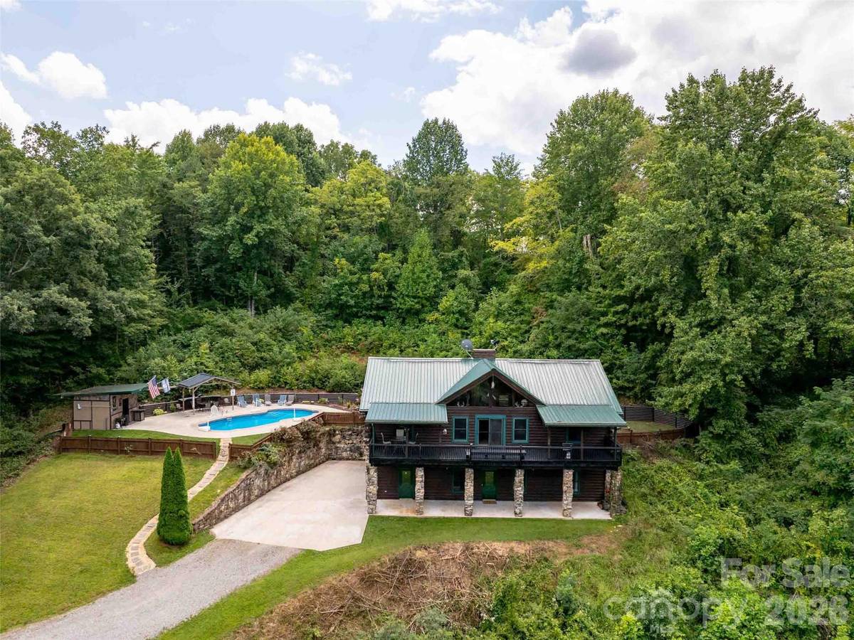 80 Austins TRL, Canton, NC 28716