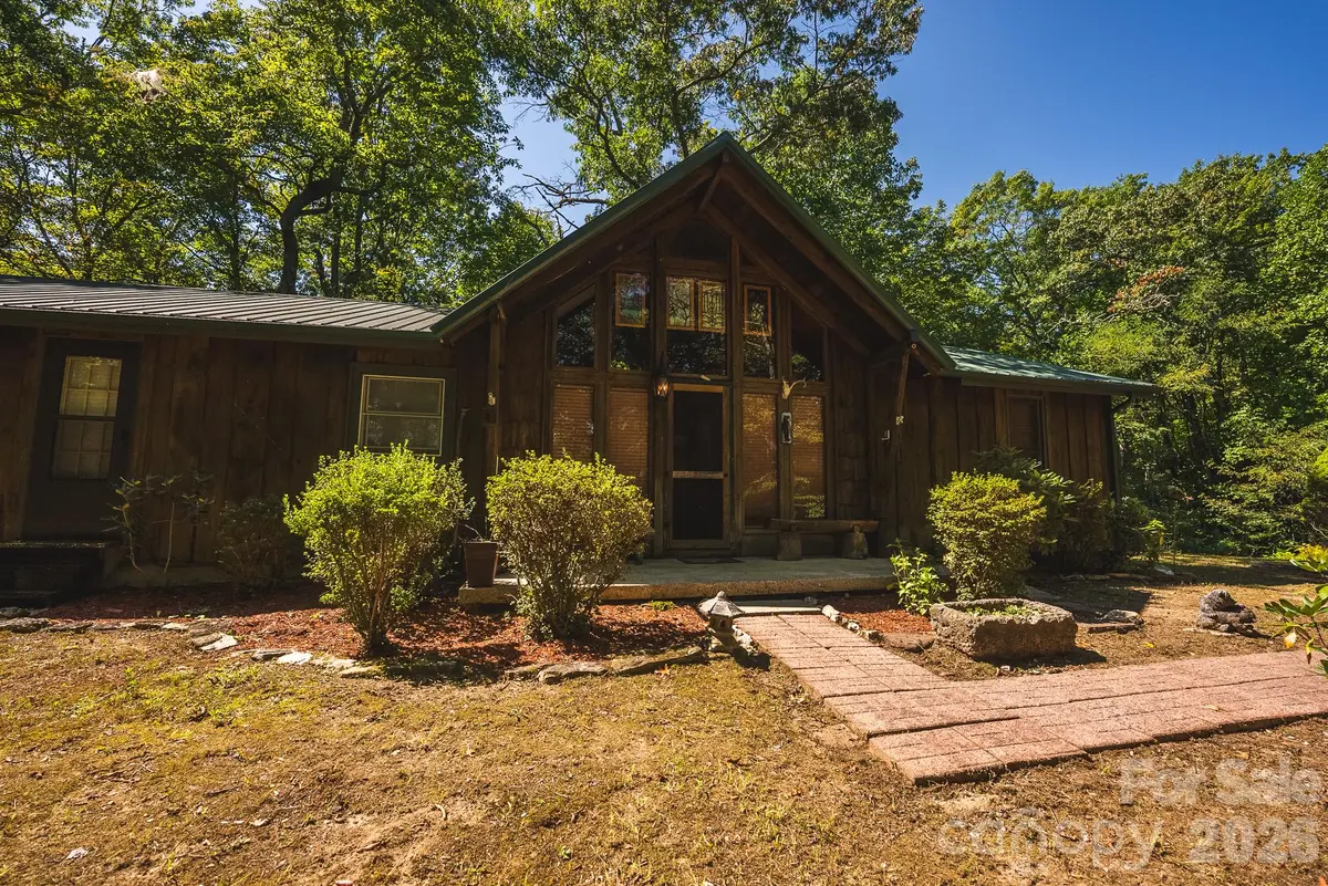 401 Shady DR, Collettsville, NC 28611