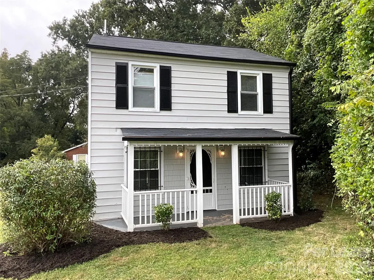 3905 Freedom DR, Charlotte, NC 28208
