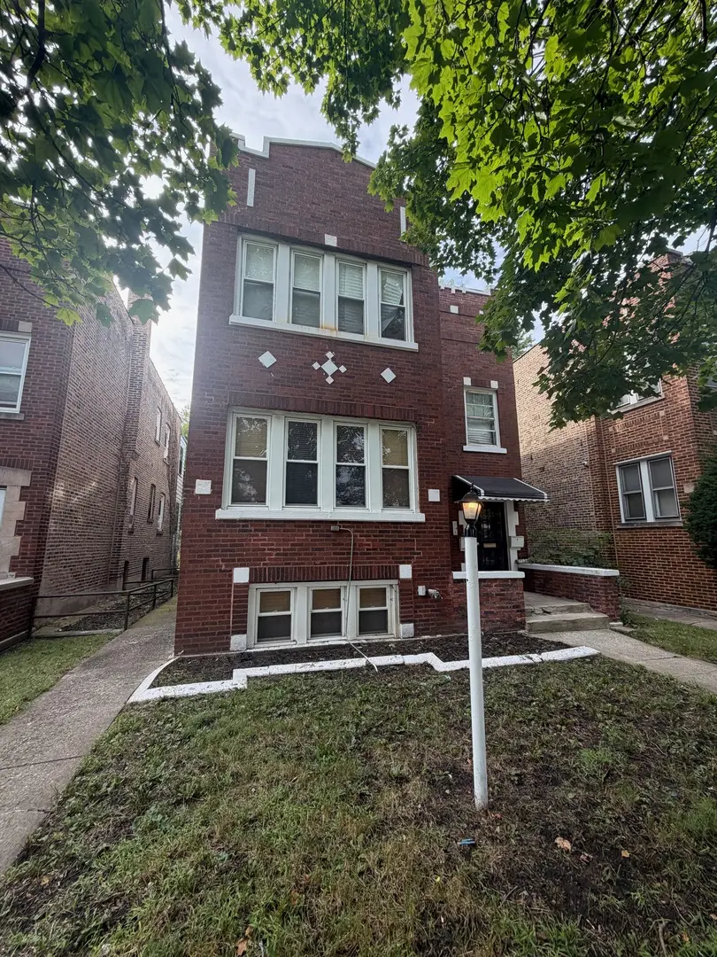 7524 S Wentworth AVE, Chicago, IL 60620