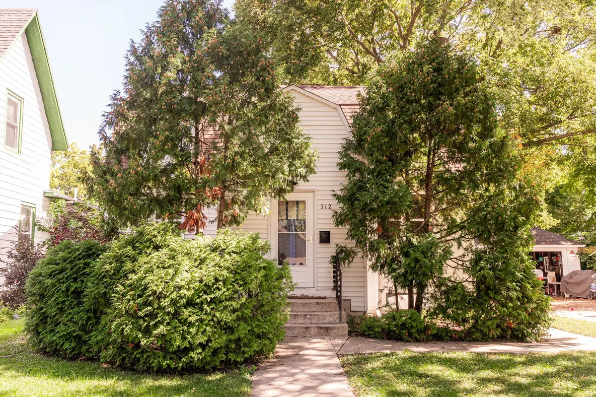 512 N 6th ST #1st-Floor, Dekalb, IL 60115
