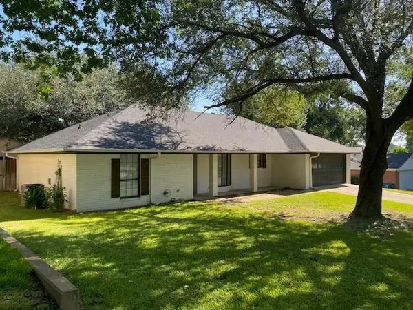911 Kyle Drive,  Athens,  TX 75751