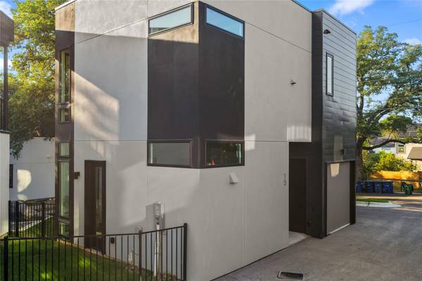 219 Lessin LN #15, Austin, TX 78704