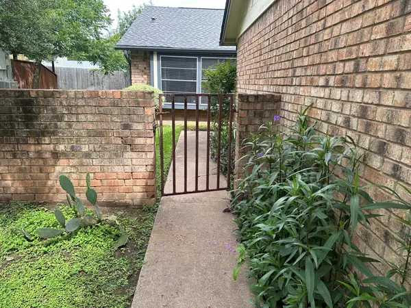 9217 Singing Quail DR, Austin, TX 78758
