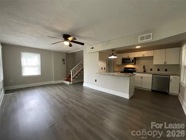 3905 Freedom DR, Charlotte, NC 28208