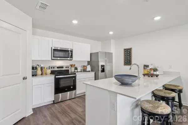 510 Sundown DR, Spartanburg, SC 29302