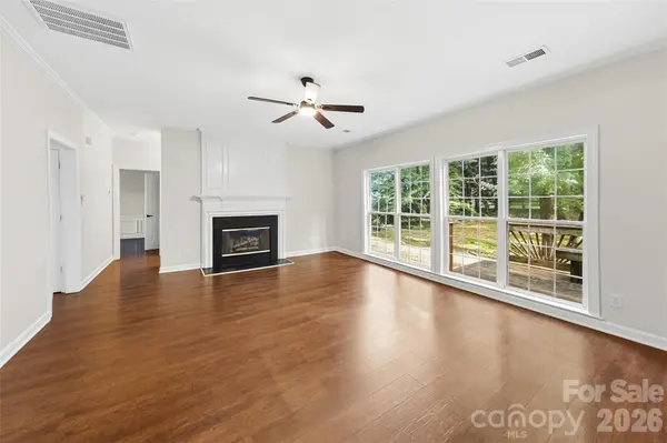 15725 Prestwoods LN, Huntersville, NC 28078