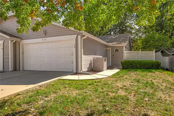 1521 E 123rd ST, Olathe, KS 66061