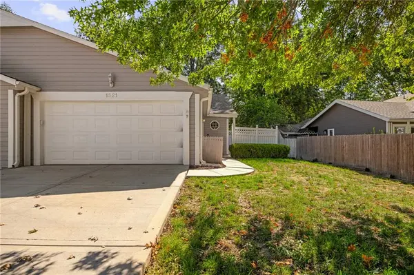 1521 E 123rd ST, Olathe, KS 66061