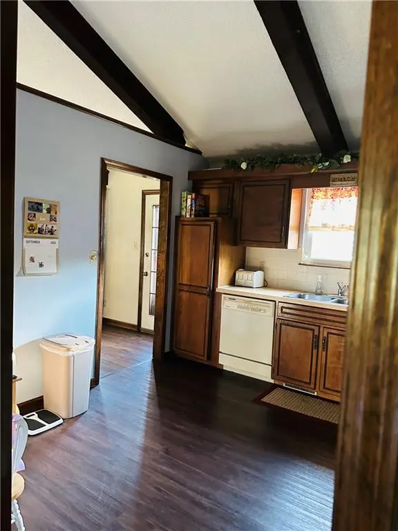 120 Ferncliff ST, Lansing, KS 66043