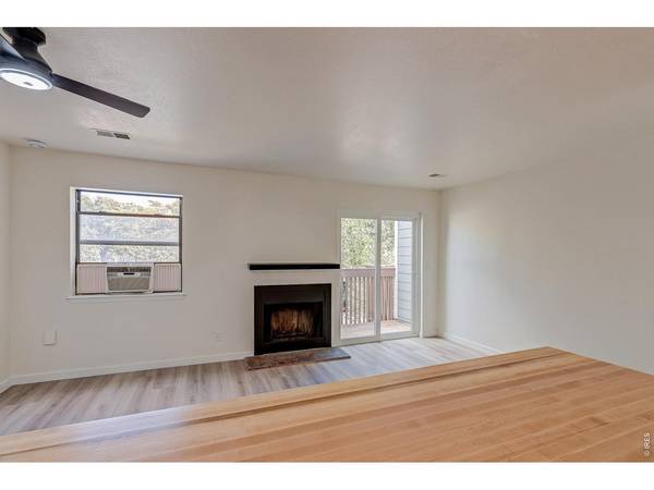 225 E 8th #C-17, Longmont, CO 80504