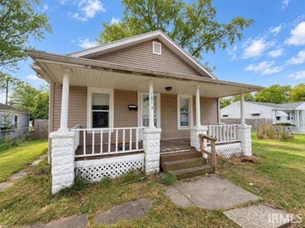 1213 Huey ST, South Bend, IN 46628-2912