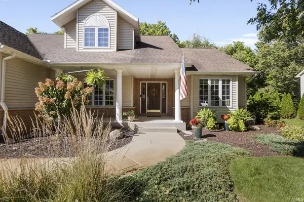 56969 Wild Heather DR, South Bend, IN 46619-9477