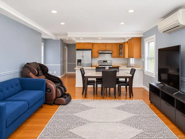 125-19 14th AVE, College Point, NY 11356