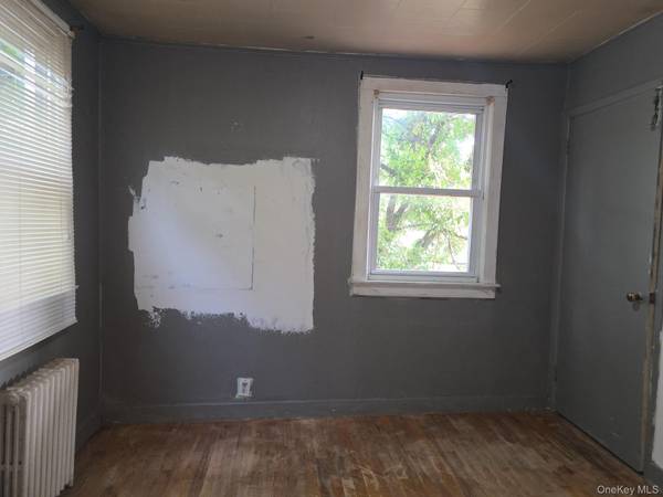 236 Holland AVE, Elmont, NY 11003