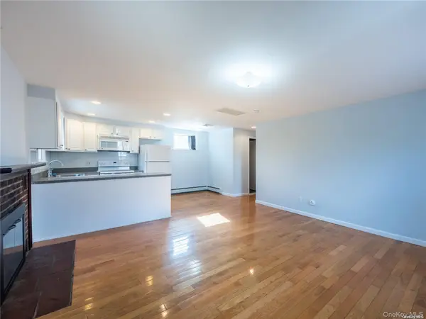 18 Third AVE #A, Port Washington, NY 11050