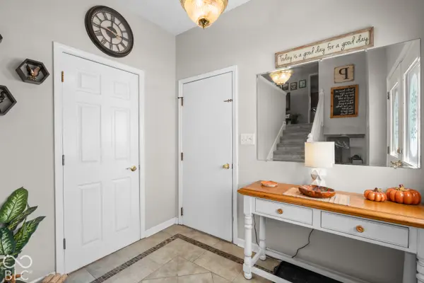 379 S Serenity WAY, Greenwood, IN 46142