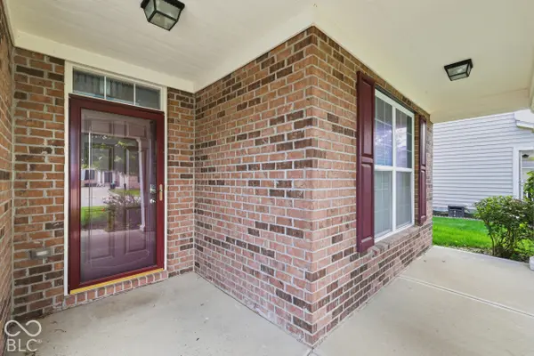 8110 Eskerban DR, Avon, IN 46123