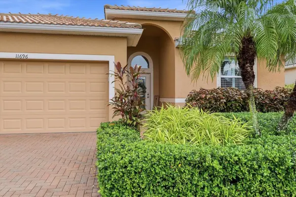 11696 SPOTTED MARGAY AVE, Venice, FL 34292