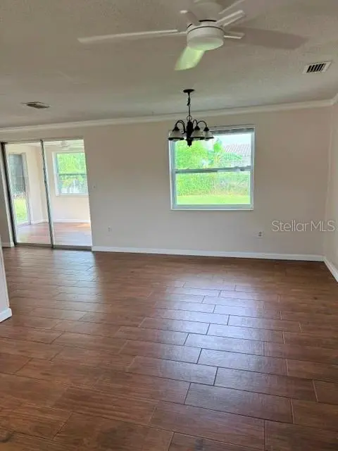 7323 OAK CREST DR, Port Richey, FL 34668