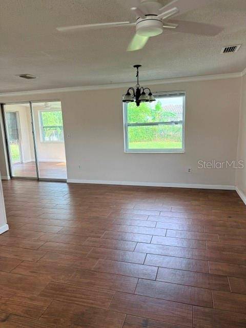 7323 OAK CREST DR, Port Richey, FL 34668