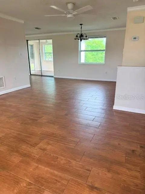 7323 OAK CREST DR, Port Richey, FL 34668