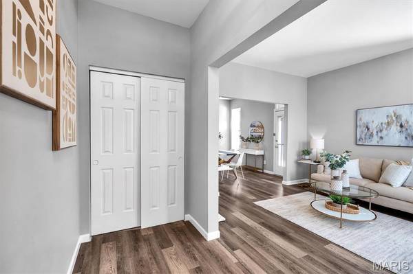 420 Lake AVE #1, St Louis, MO 63108